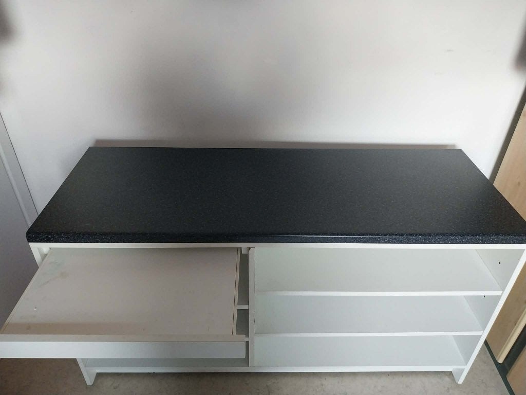 kast op wielen, kan als tafel gebruikt worden, Moins de 100 cm, 100 à 150 cm, Enlèvement, Utilisé