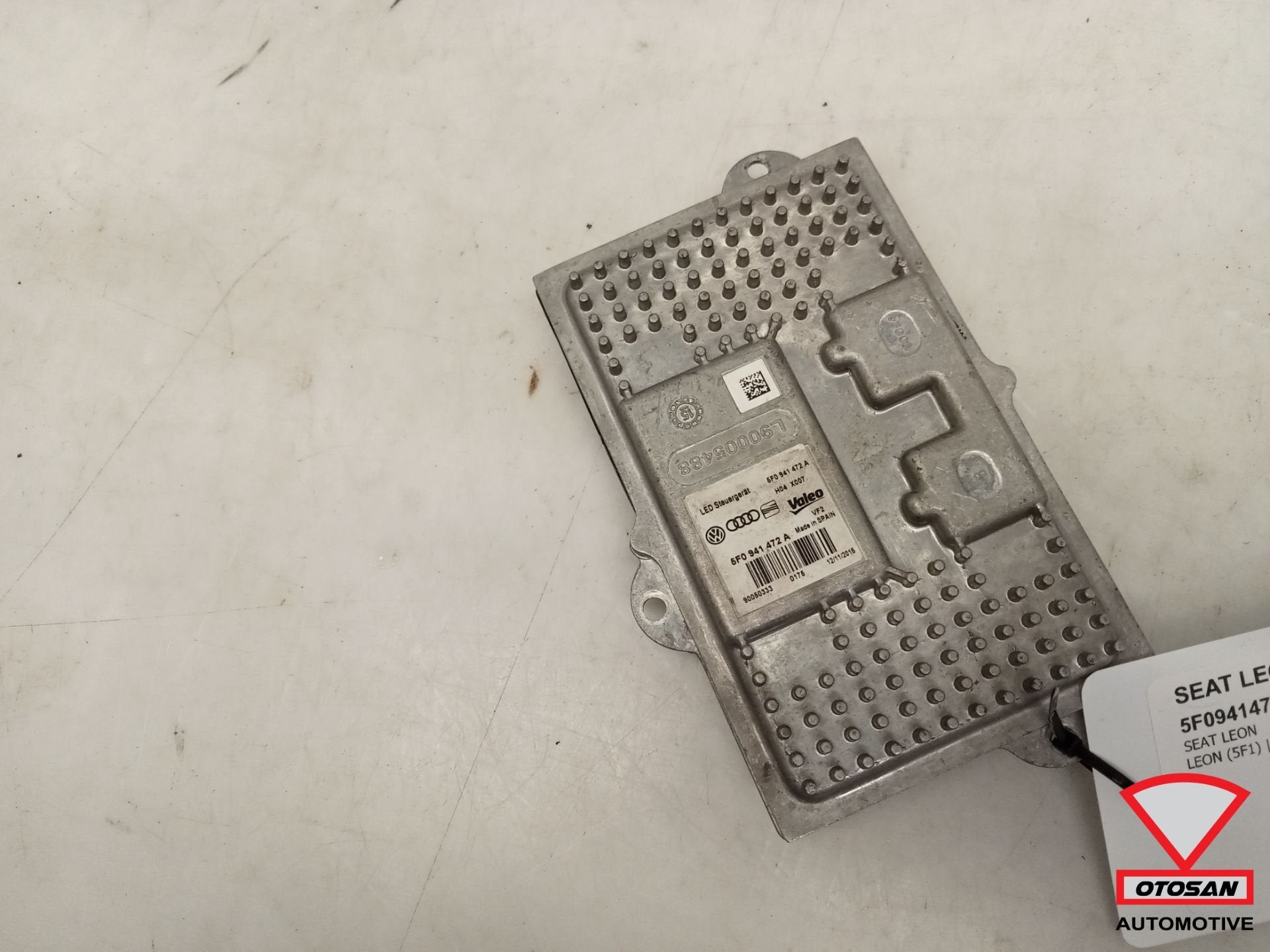 Module LED de phare avant pour Seat Leon 5F Golf 7 5F0941472, Autovia A-2, Km 585 585
08760  Martorell, ES, SEAT S.A., Utilisé