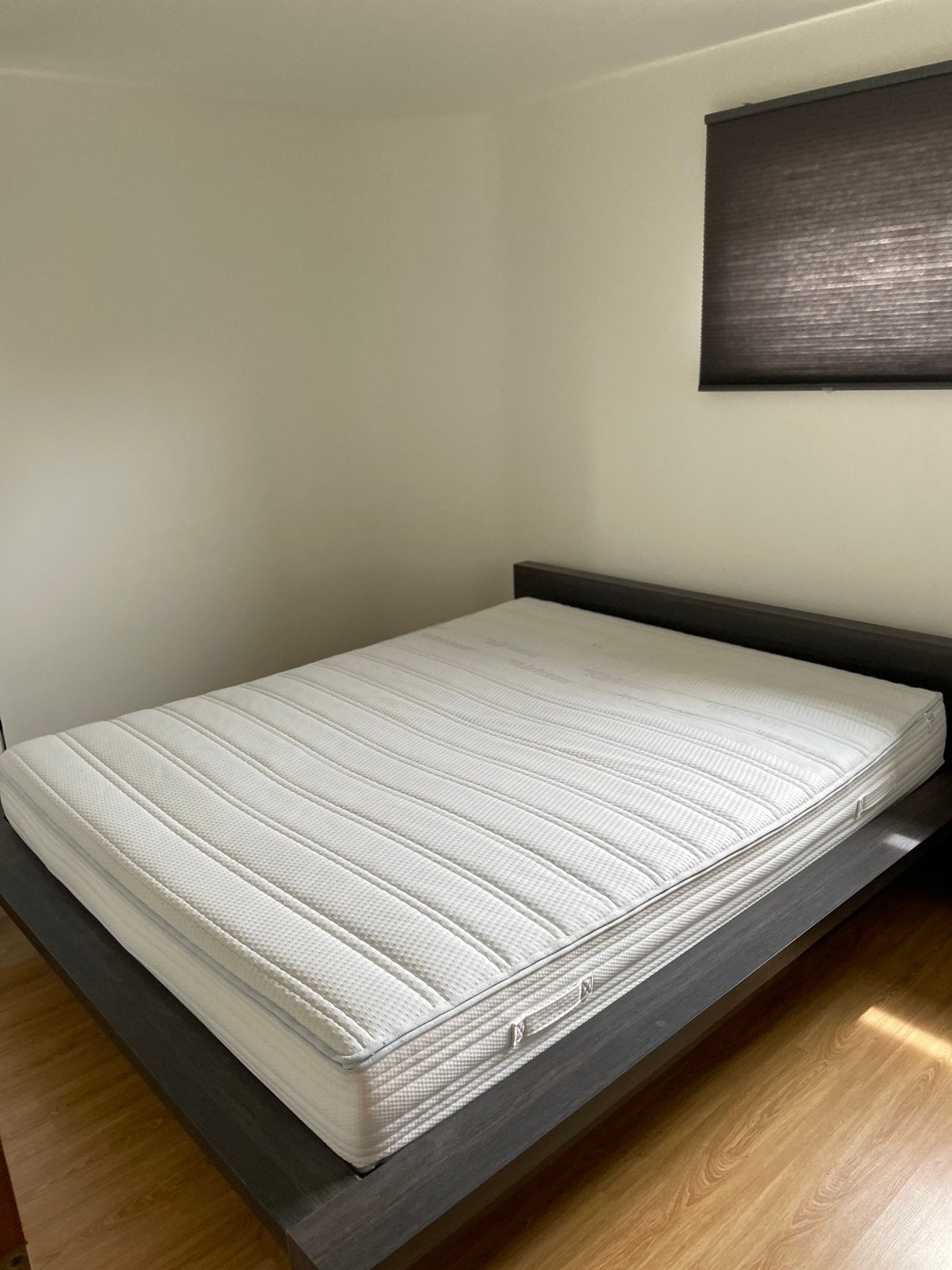 Grote matras en bedkader, Huis en Inrichting, Ophalen, Gebruikt, Bruin, Tweepersoons