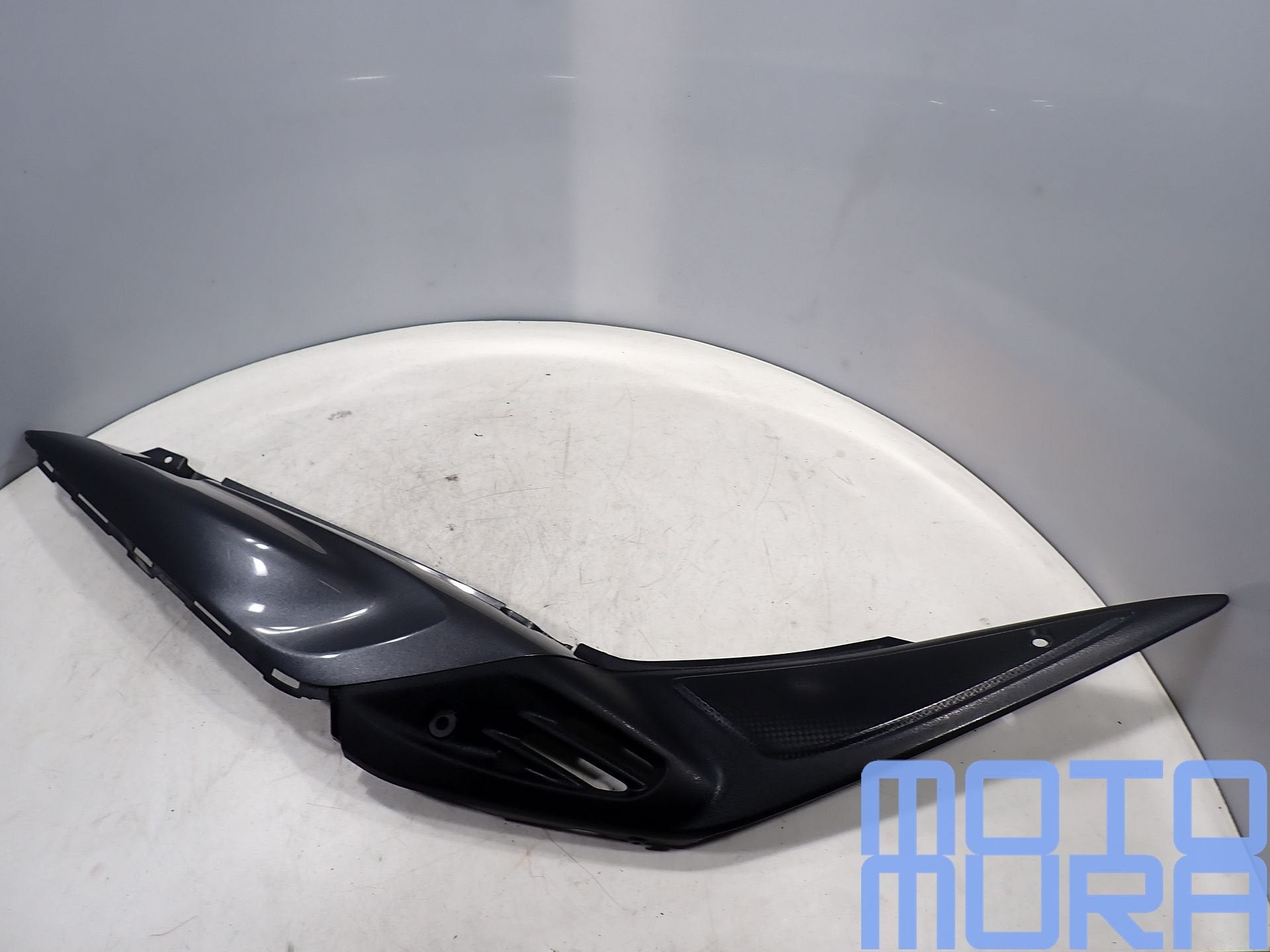 Suzuki DL 650 V-strom 2013 - 2016 kuipdeel rechs tank achter, Gebruikt, -, -, Ophalen of Verzenden