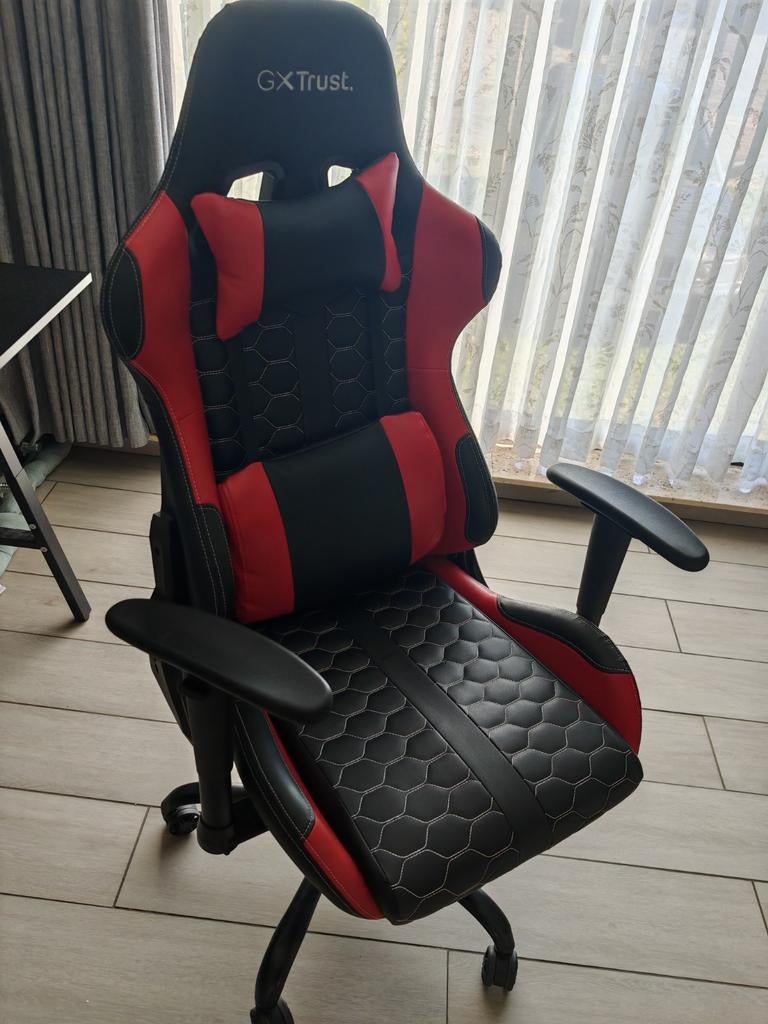 Trust Gaming GXT 708R Resto , Huis en Inrichting, Bureaustoelen, Ophalen