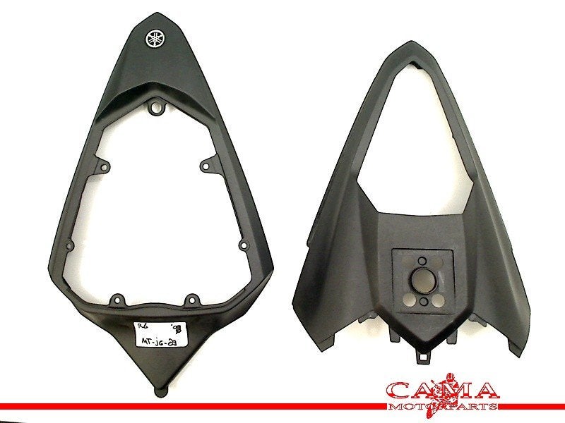 QUEUE DE CARENAGE CENTRE YZF R6 2008-2013 (YZF-R6 13S 1JS), Dhr. S. di Majo, Utilisé, Info@cama-motorparts.nl, P.J. Troelstraweg 8 8
3144 CX  MAASSLUIS, NL
