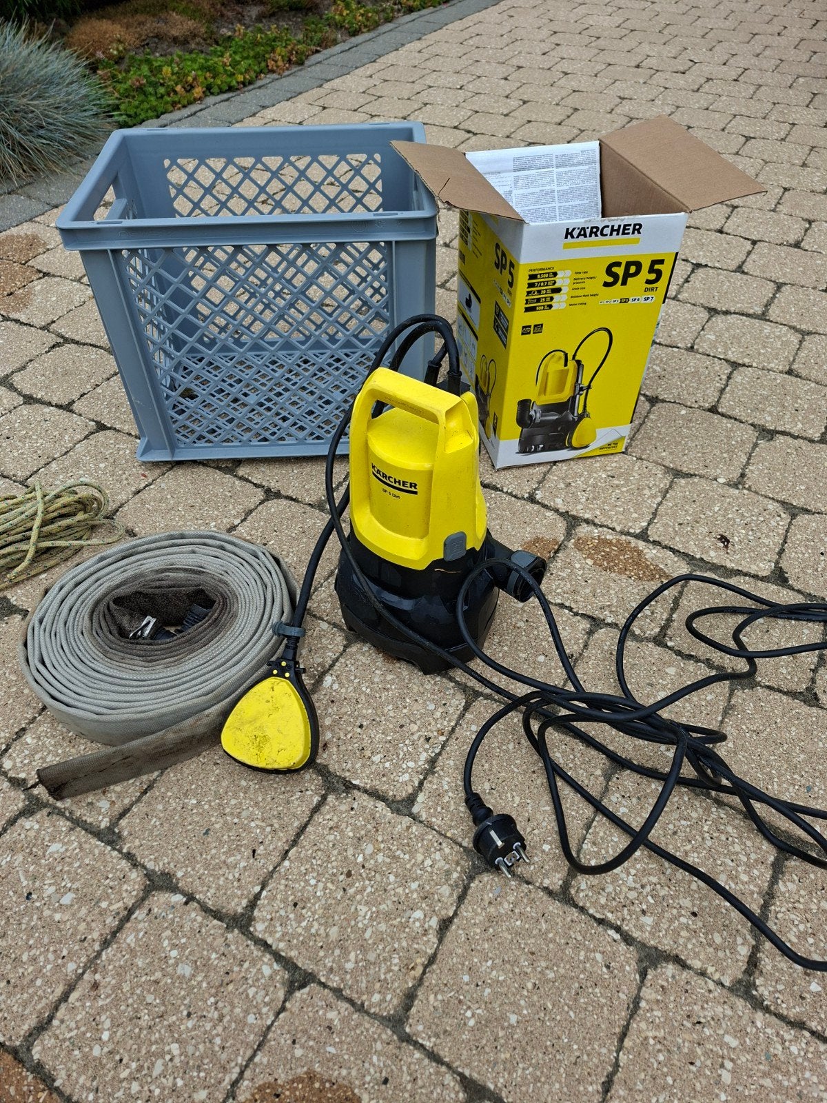 Karcher SP 5 Dirt, Jardin & Terrasse, Nettoyeurs haute pression, Électrique, Avec arrêt et démarrage automatiques, Karcher - Kärcher -