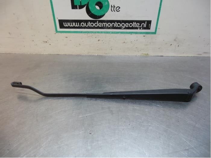 Bras essuie-glace avant d'un Suzuki Ignis (Ignis H. 03-), -, 3 mois de garantie, Utilisé, -
