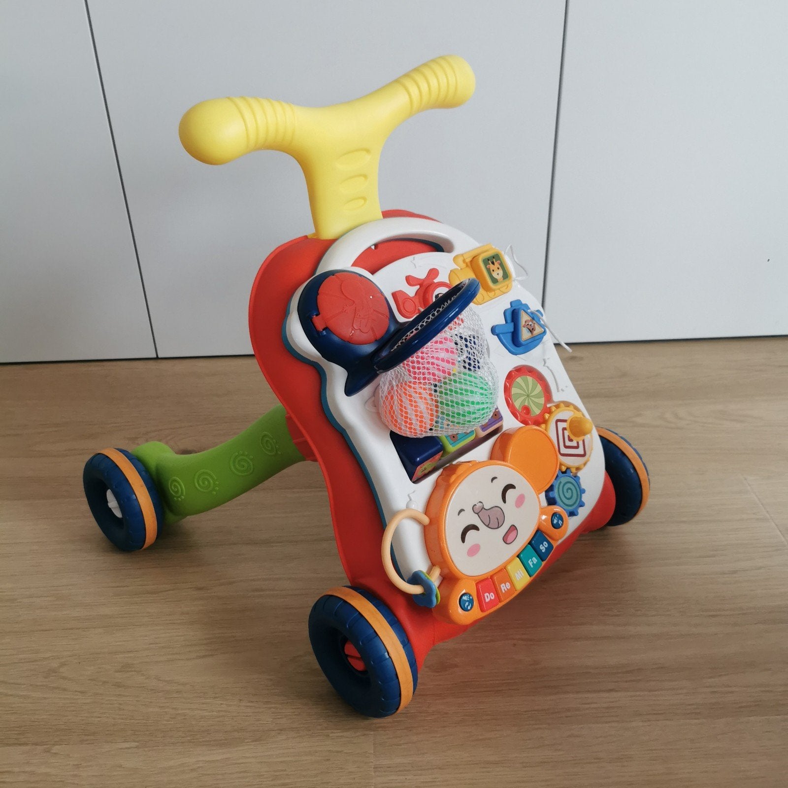 2-in-1 loopkarretje/speeltafel met speelbord, Ophalen, Gebruikt