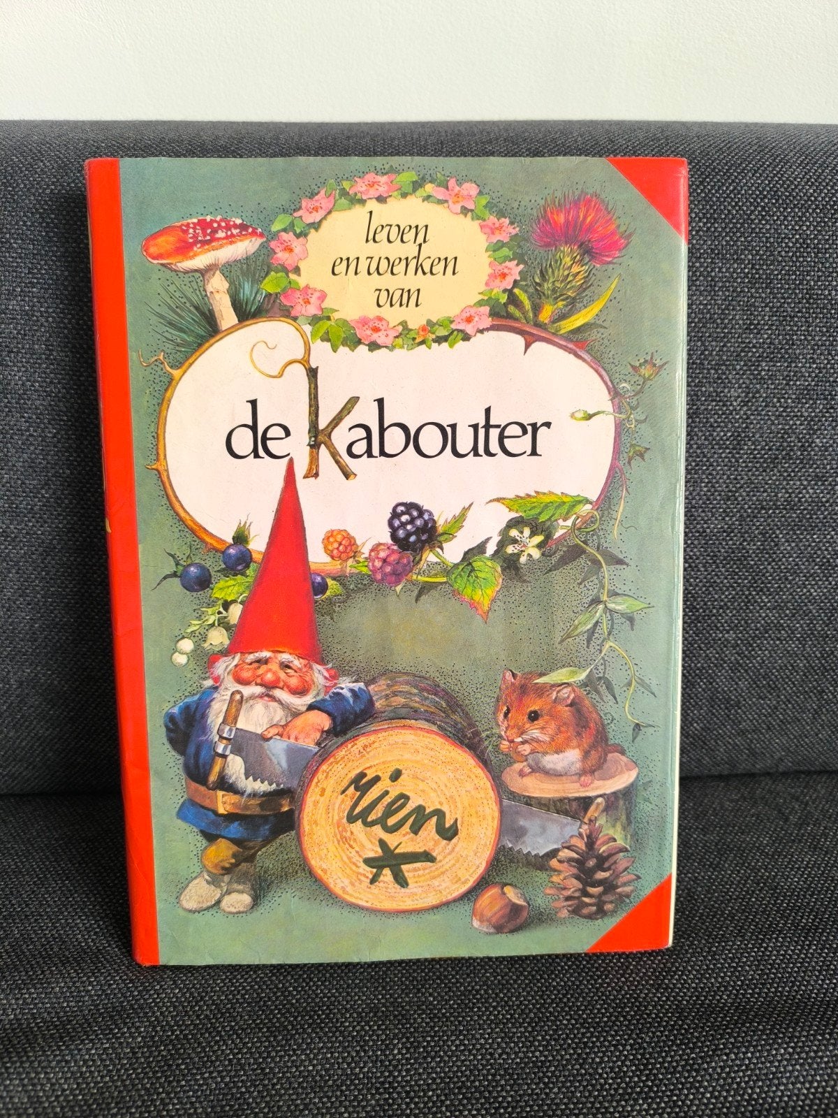 Leven en werken van de kabouter (Rien Poortvliet), Ophalen, Gelezen, Rien Poortvliet