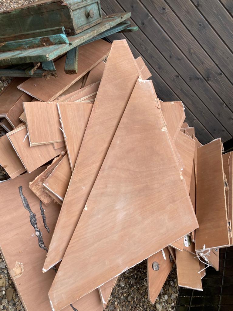 Gratis hout af te halen, Enlèvement, Comme neuf