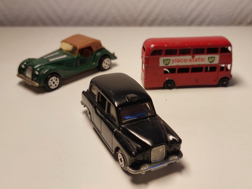 Morgan groen + Taxi zwart + Rode bus routemaster, Ophalen of Verzenden, Gebruikt, Overige typen, Matchbox