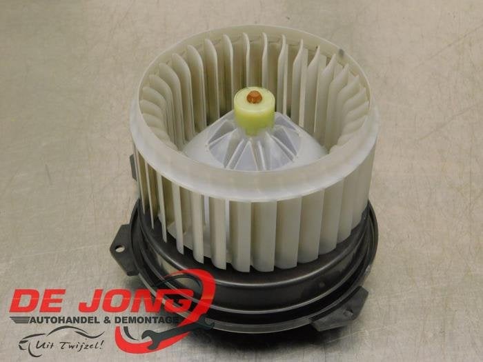 Moteur de ventilation chauffage d'un Mitsubishi Space Star, -, 3 mois de garantie, Utilisé, Mitsubishi