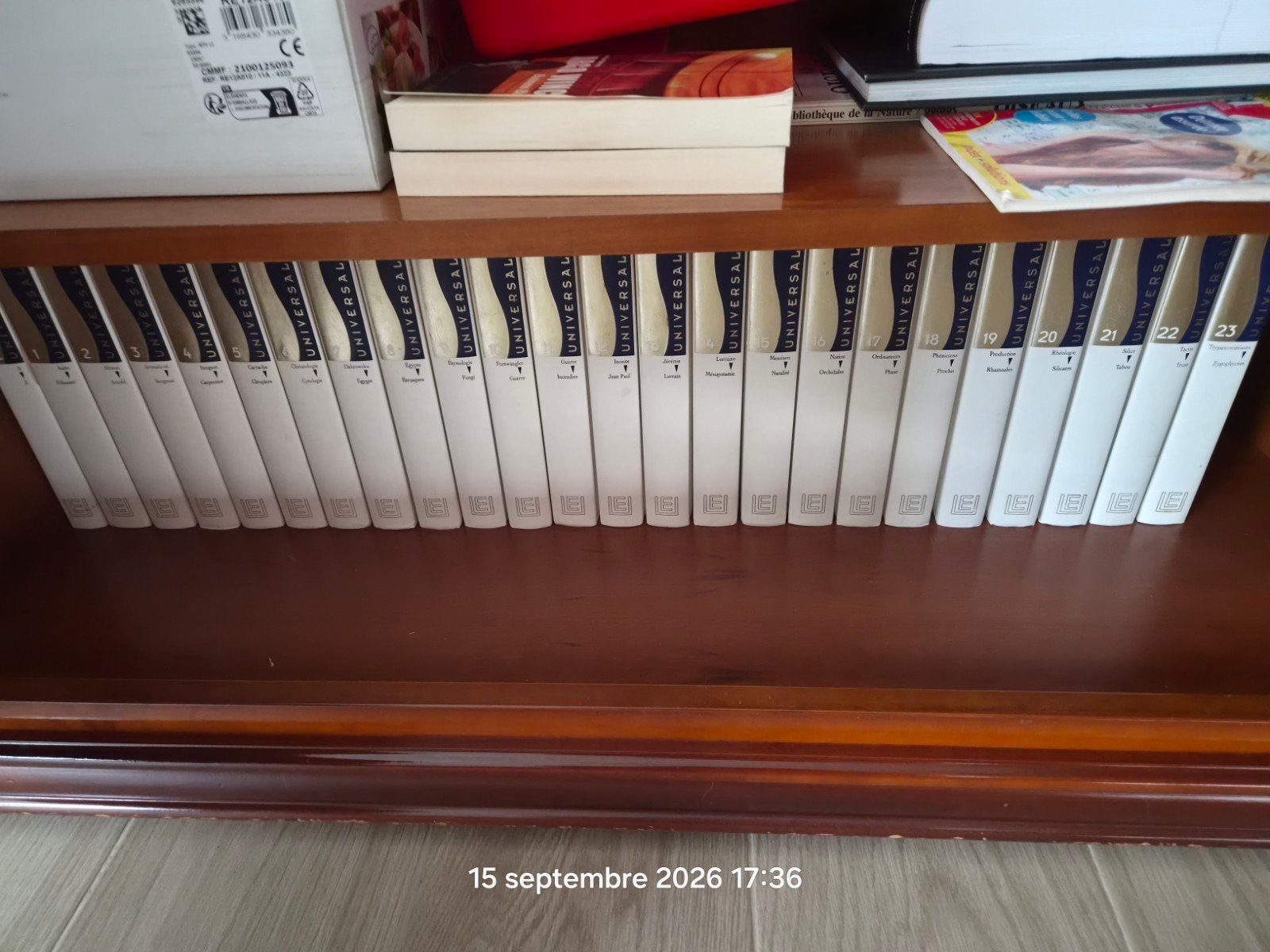 Encyclopédie Universalis, Livres, Enlèvement, Comme neuf, Série complète