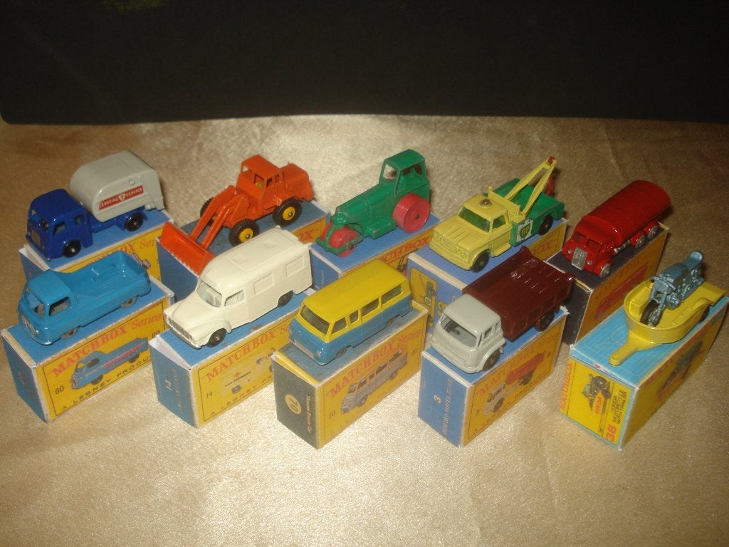 LESNEY MATCHBOX Lot 3 de 10 Voitures + Boîtes Reproductions, Enlèvement ou Envoi, Comme neuf, Voiture