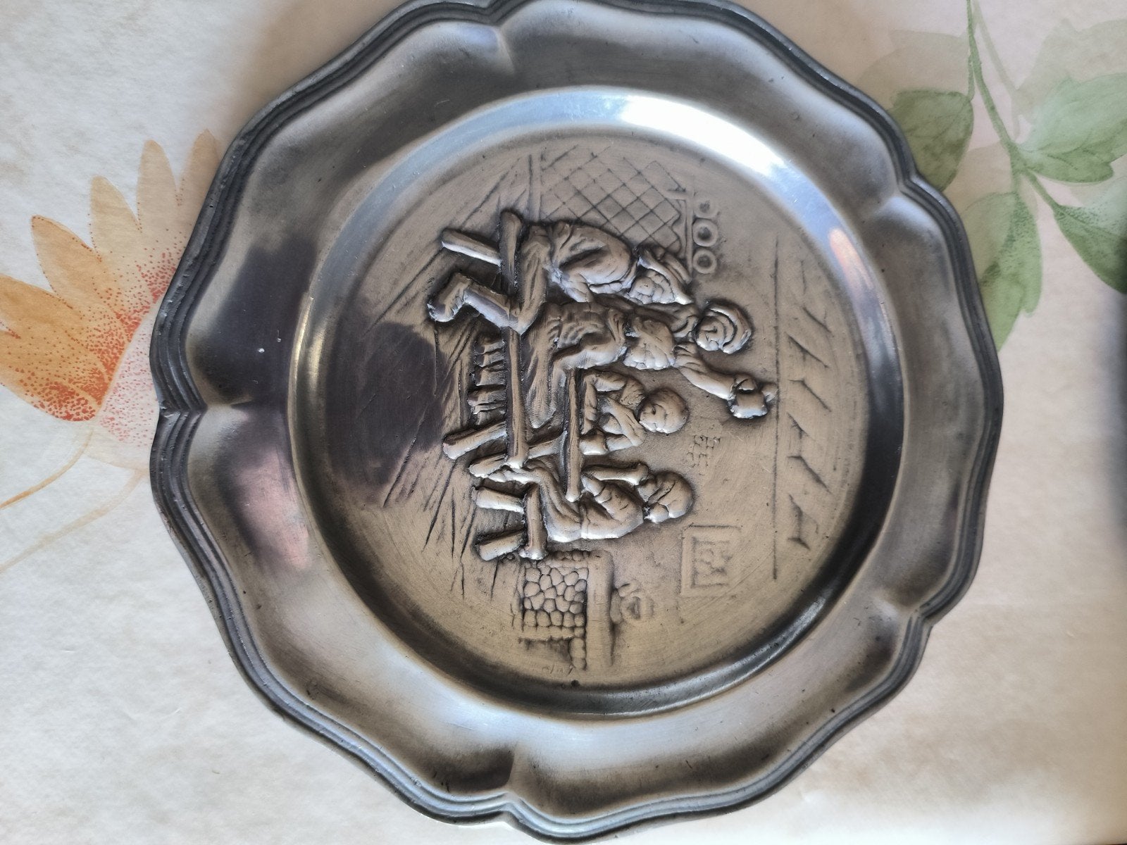Plat en étain, Enlèvement