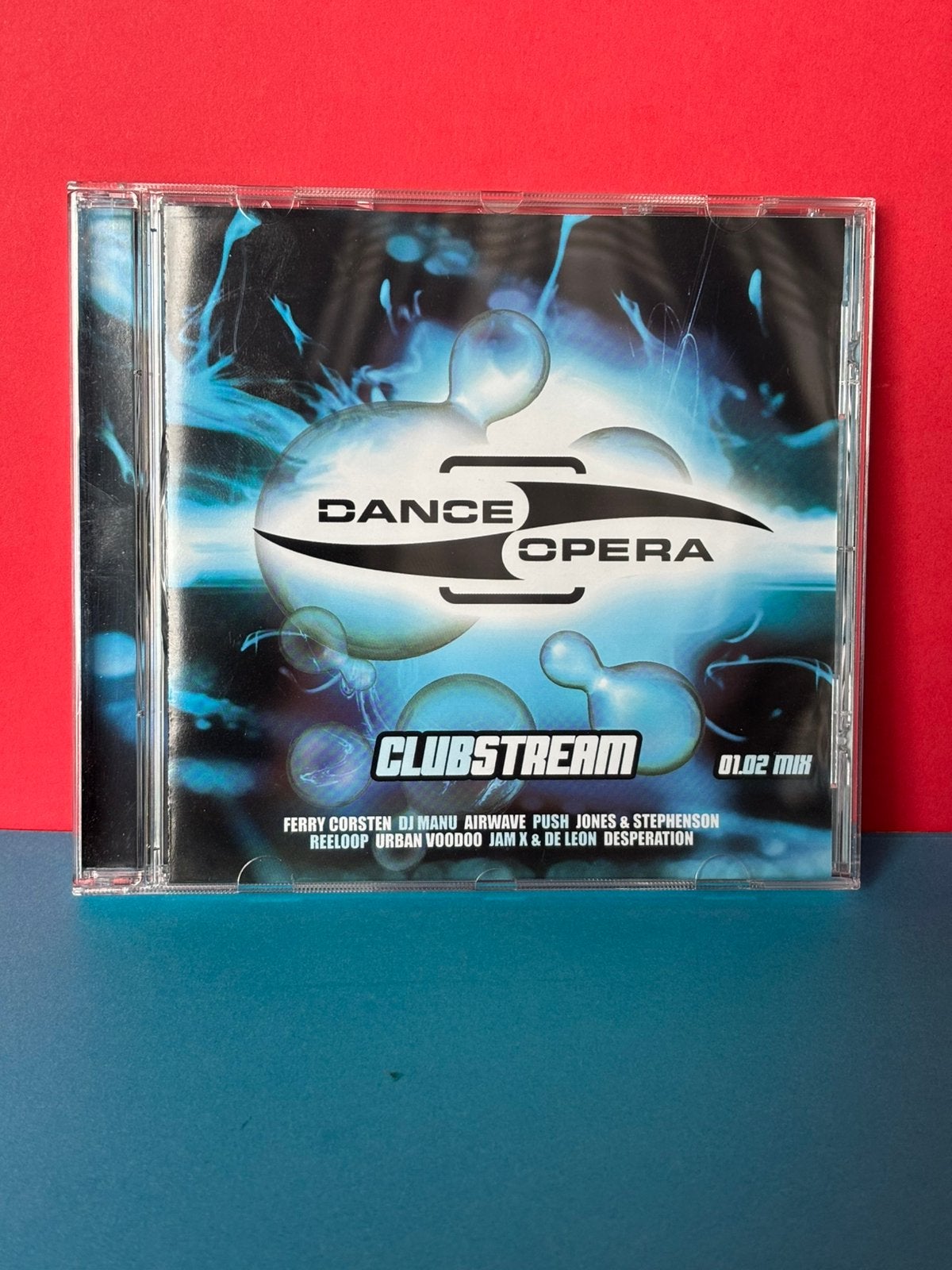 Dance opera clubstream 01.02 mix (DO565 ), Envoi, Comme neuf
