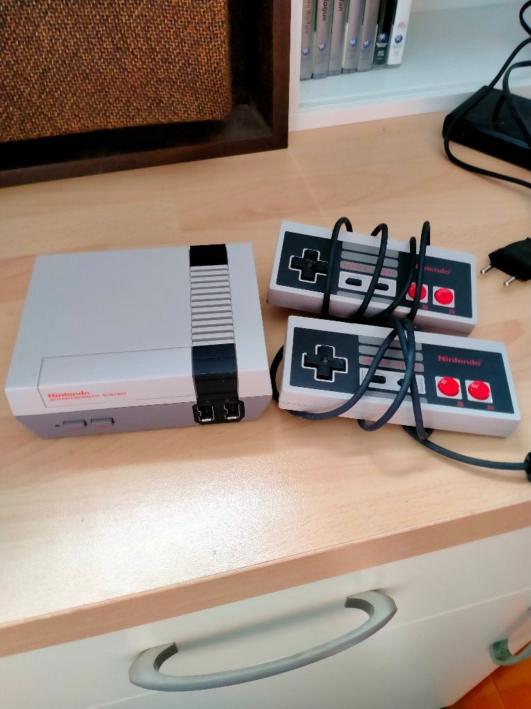 Nintendo nes mini, Games en Spelcomputers, Spelcomputers | Nintendo NES, Ophalen
