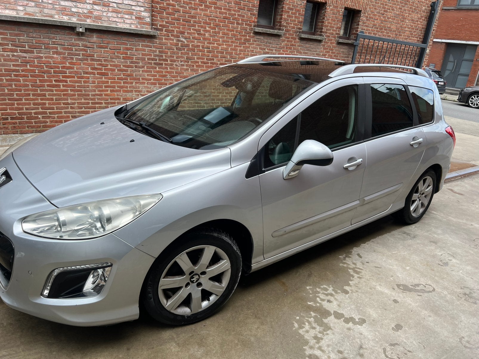 308, Auto's, Euro 5, https://public.car-pass.be/vhr/d101105e-c5ec-47bb-8681-fbd4ee905738, 1600 cc, Bedrijf
