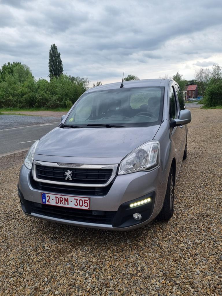 Peugeot partner, Auto's, Peugeot, Euro 6, 5 deurs, Particulier, Zilver of Grijs