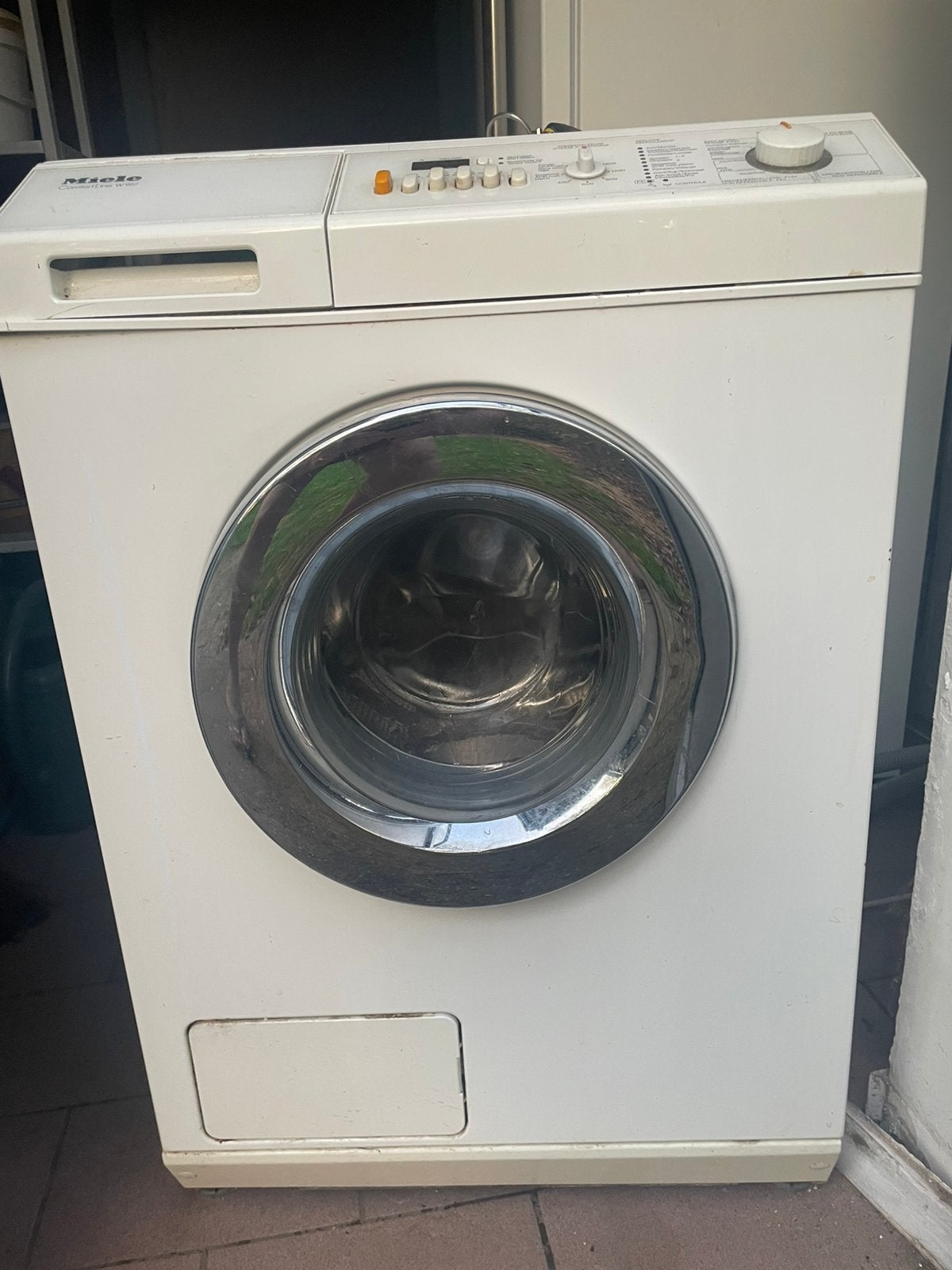 Miele Wasmachine onderdelen 35 €, Elektronische apparatuur, Ophalen, 1200 tot 1600 toeren, 4 tot 6 kg, Handwasprogramma