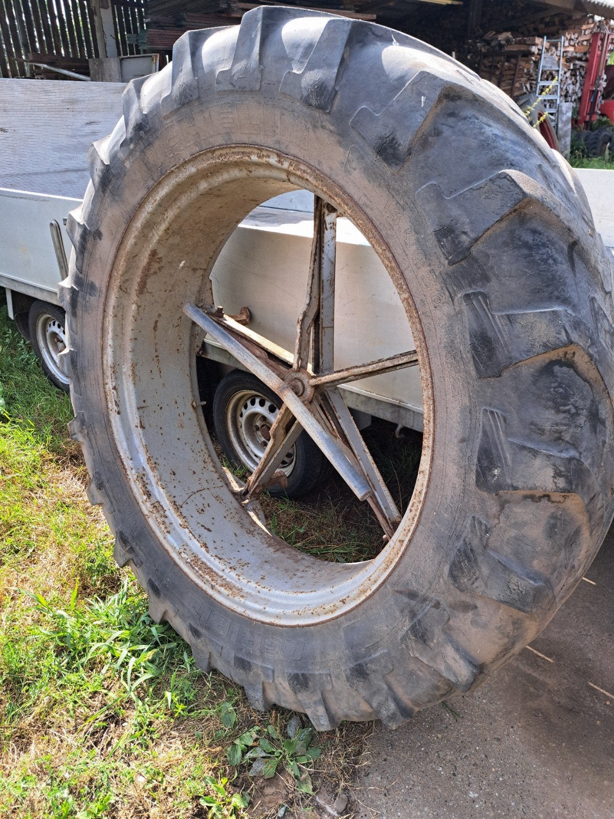 molcon 5ster 13.6r38 2st, Ophalen