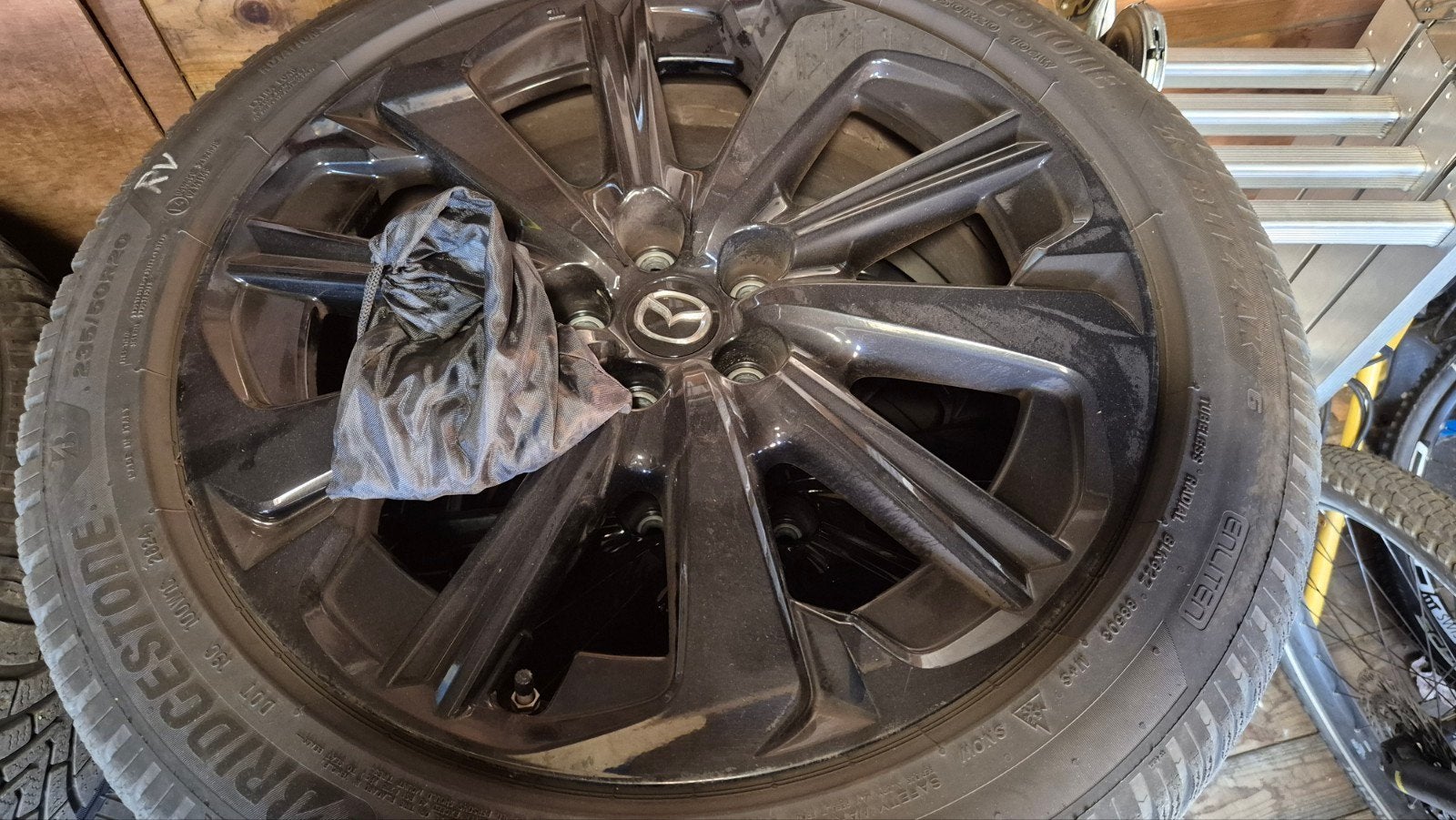 Wielen Mazda CX-60 met winterbanden., Ophalen, Gebruikt, Banden en Velgen, Winterbanden