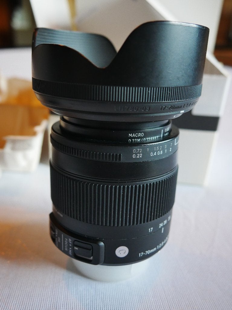 Sigma (nikon) 17-70mm F2.8-4 CP, TV, Hi-fi & Vidéo, Photo | Lentilles & Objectifs, Sigma, Lentille standard, Comme neuf, Pare-soleil