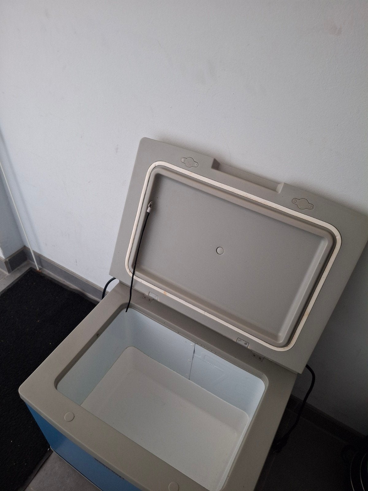 mobicool kampeerkoelkast, Enlèvement