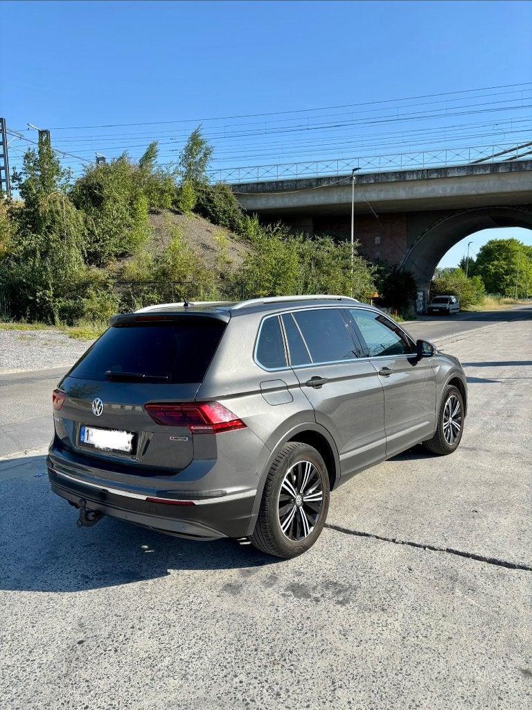 Volkswagen Tiguan 1.4 TSI DSG / 4Motion / Toit ouvrant pano, Cuir, Argent ou Gris, Achat, Noir