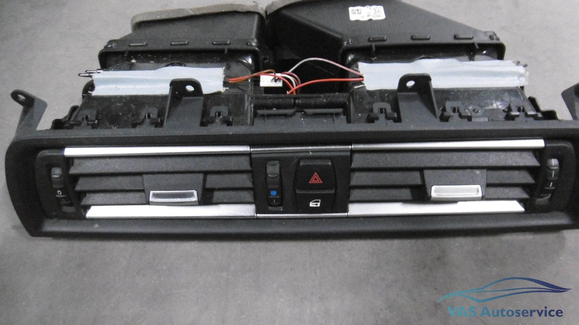 Tralie verse lucht  BMW 5-serie. F10-F11  64 22 9 209 136, Gebruikt, -, Ophalen of Verzenden, -