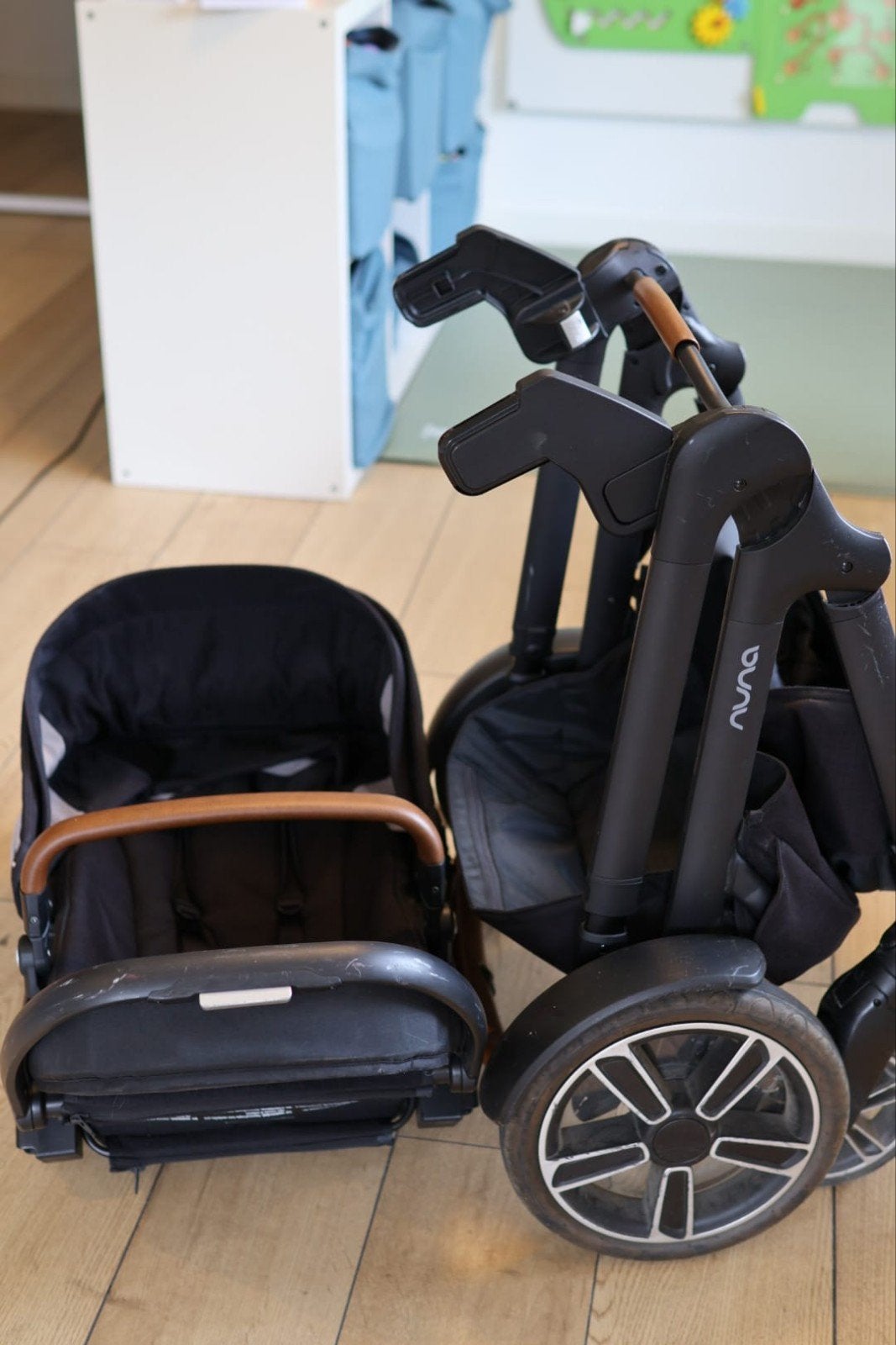 Nuna kinderwagen + autostoel en maci cosi + isofix, Kinderen en Baby's, Kinderwagens en Combinaties, Gebruikt, Combiwagen, Overige merken