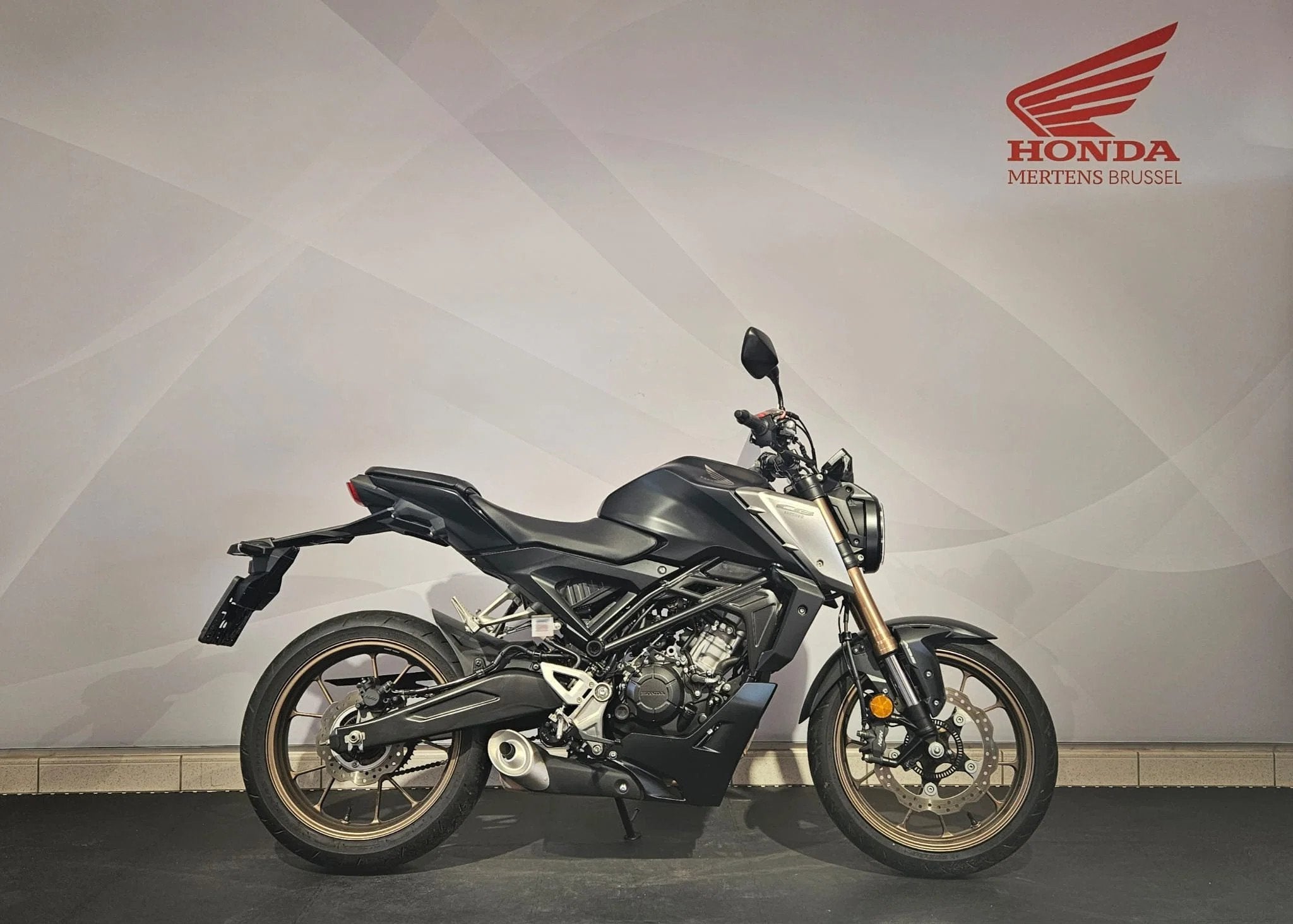 Honda CB125R (bj 2022), Motoren, 125 cc, Overig, Gebruikt, Bedrijf