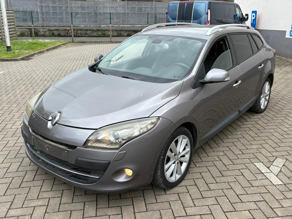 Renault Megane 1.9dci boîte automatique, Auto's, Renault, Bedrijf, Mégane, Diesel, Euro 4, Break, Automaat, Ophalen