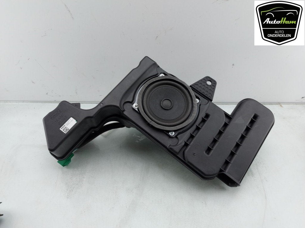 SUBWOOFER Ford EcoSport (JK8) (01-2013/12-2022), Gebruikt, Henry-Ford-Straße  1
50735  Köln, DE, Ford-Werke GmbH, Kunden@ford.com
