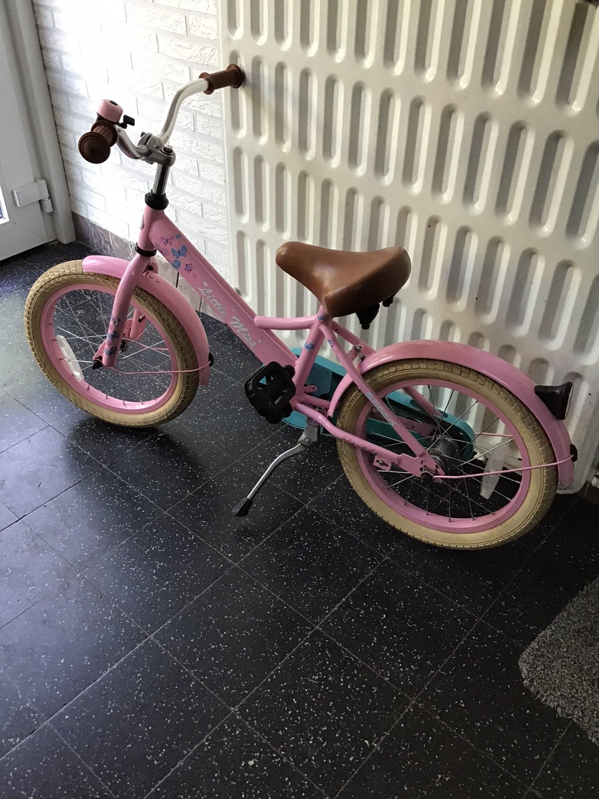 Meisjes fiets 16 inch, Fietsen en Brommers, Ophalen, Zo goed als nieuw