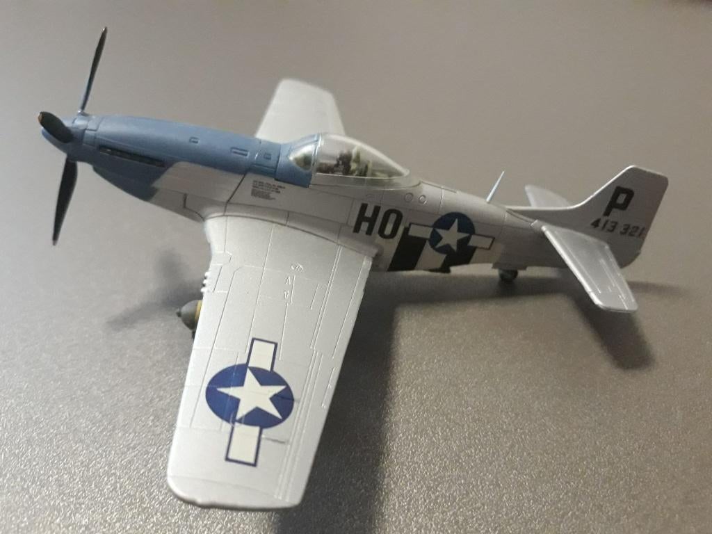 Mustang P-51 Airplane, Hobby en Vrije tijd, Overige merken, Ophalen of Verzenden, Zo goed als nieuw, Groter dan 1:72