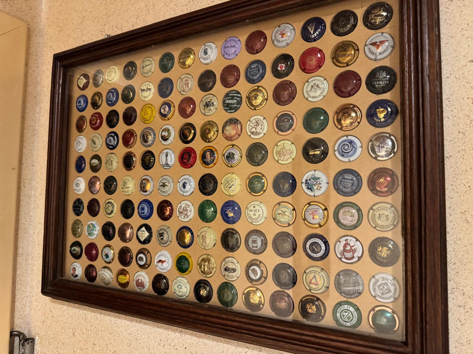 Champagnecapsules, Ophalen