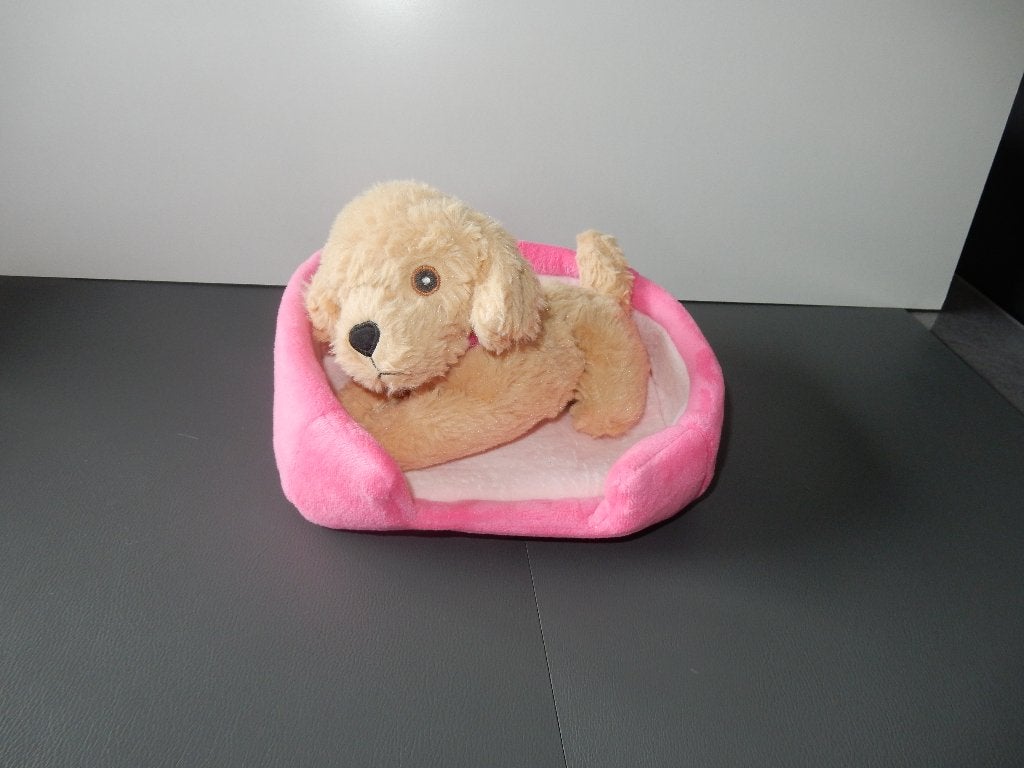 nr.2620 - Knuffel: hond in mandje, Ophalen of Verzenden, Hond