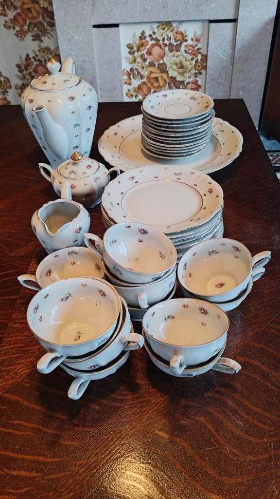 Antiek en goed bewaard servies!, Ophalen