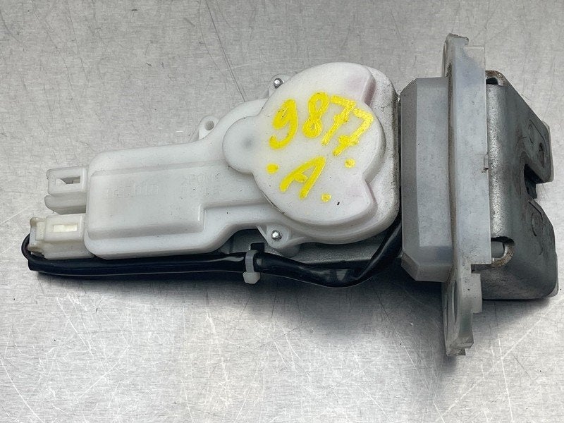 SLOTVANGER ACHTERKLEP Suzuki Swift (ZA / ZC / ZD1 / 2/3/9), Suzuki-Allee 7
64625  Bensheim, DE, Gebruikt, Suzuki Deutschland GmbH