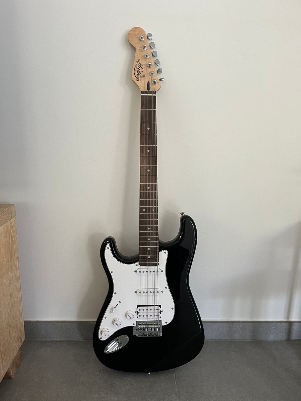 Electrische gitaar links, Ophalen of Verzenden, Zo goed als nieuw