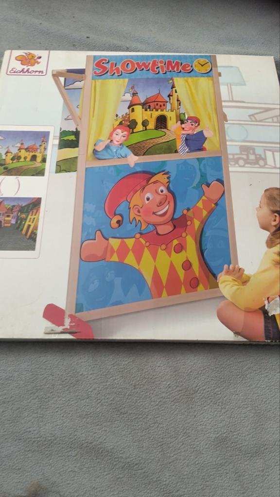 Poppen kast, Ophalen