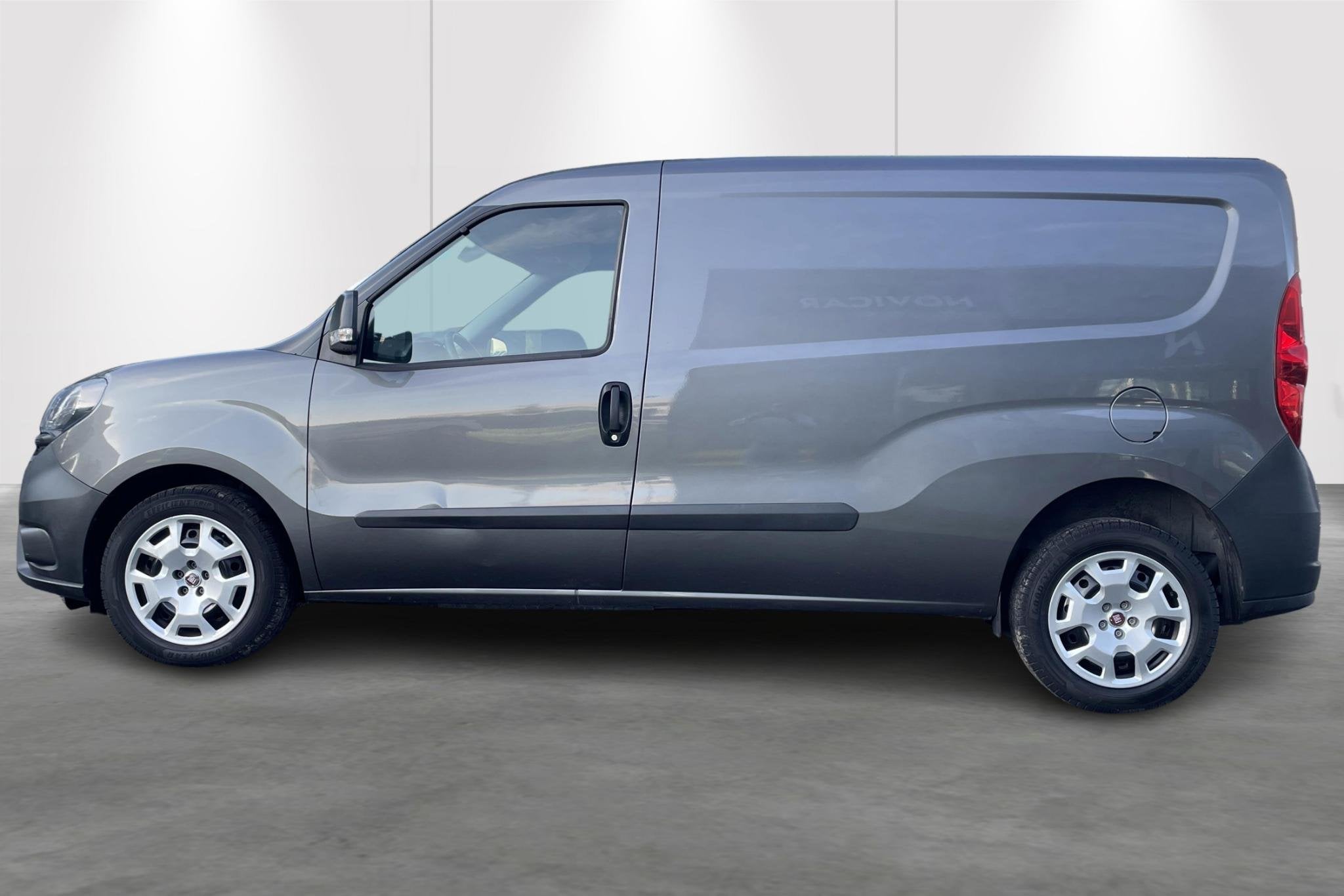 Fiat Doblo Cargo 1.6 Multijet 105 SX LWB 3 zit, Voorwielaandrijving, 4 deurs, Gebruikt, 4 cilinders