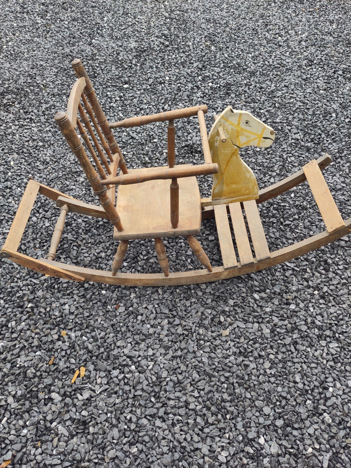 vieux cheval à bascule en bois pour enfants, Ophalen