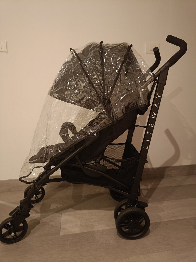 Buggy Chicco Liteway 4, Enlèvement, Comme neuf, Protection de pluie