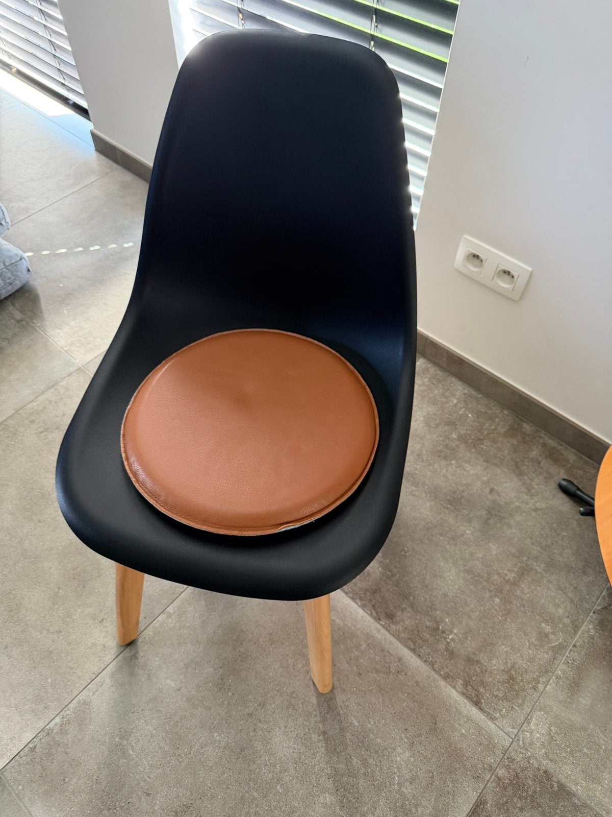 Set van 4 scandinavische stoelen, Ophalen, Gebruikt, Zwart