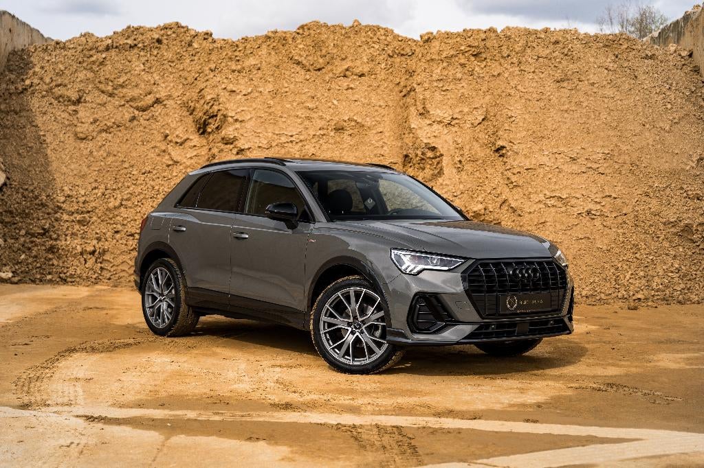 Audi Q3 S LINE*B&O*PANO*MATRIX*ALCANTARA*CUIR*FULL !, Autos, Achat, Entreprise, 5 portes, 5 places
