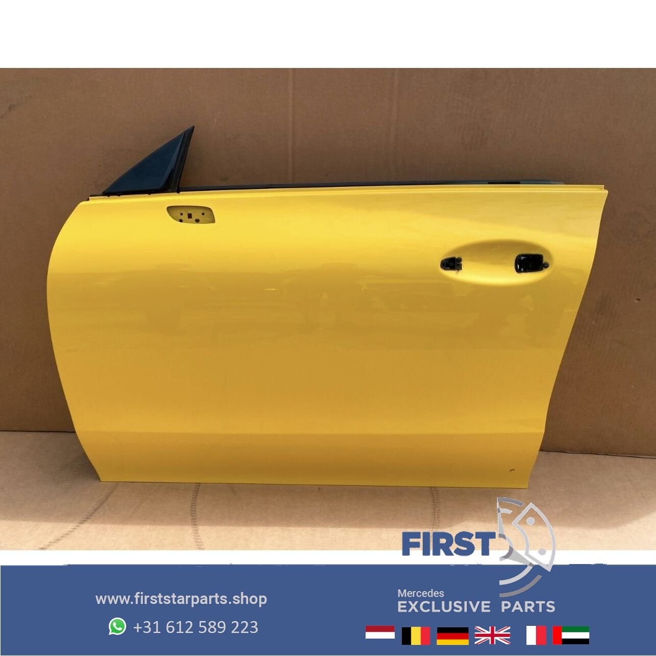 W118 C118 X118 CLA DEUR PORTIER GEEL COMPLEET LINKSVOOR Merc, Gebruikt, -, Deur, Voor