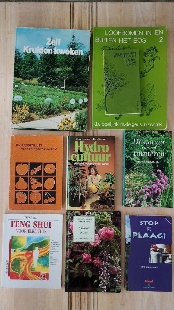 boeken rond de tuin, Ophalen of Verzenden