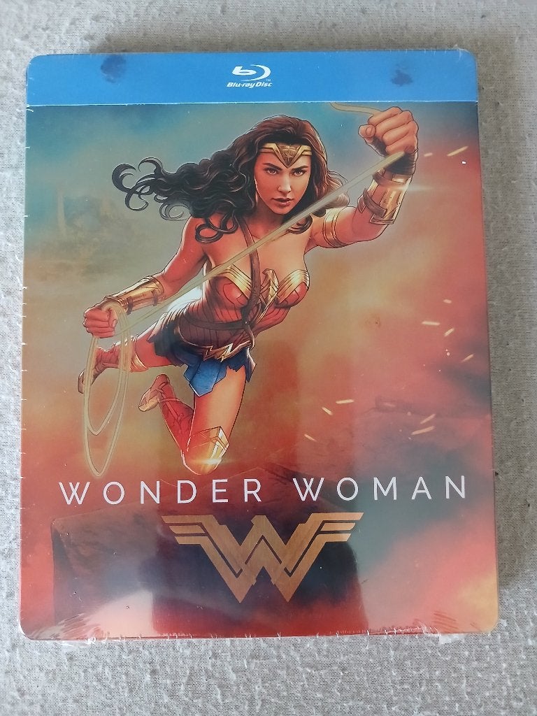 WONDER WOMAN STEELBOOK, CD & DVD, Enlèvement ou Envoi, Neuf, dans son emballage, Anglais, Blu-ray