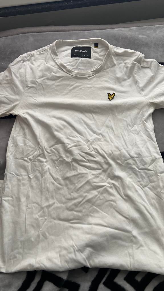 Mooie t-shirt voor de vrouwen erg lang bij de onderkant., Ophalen, Zo goed als nieuw