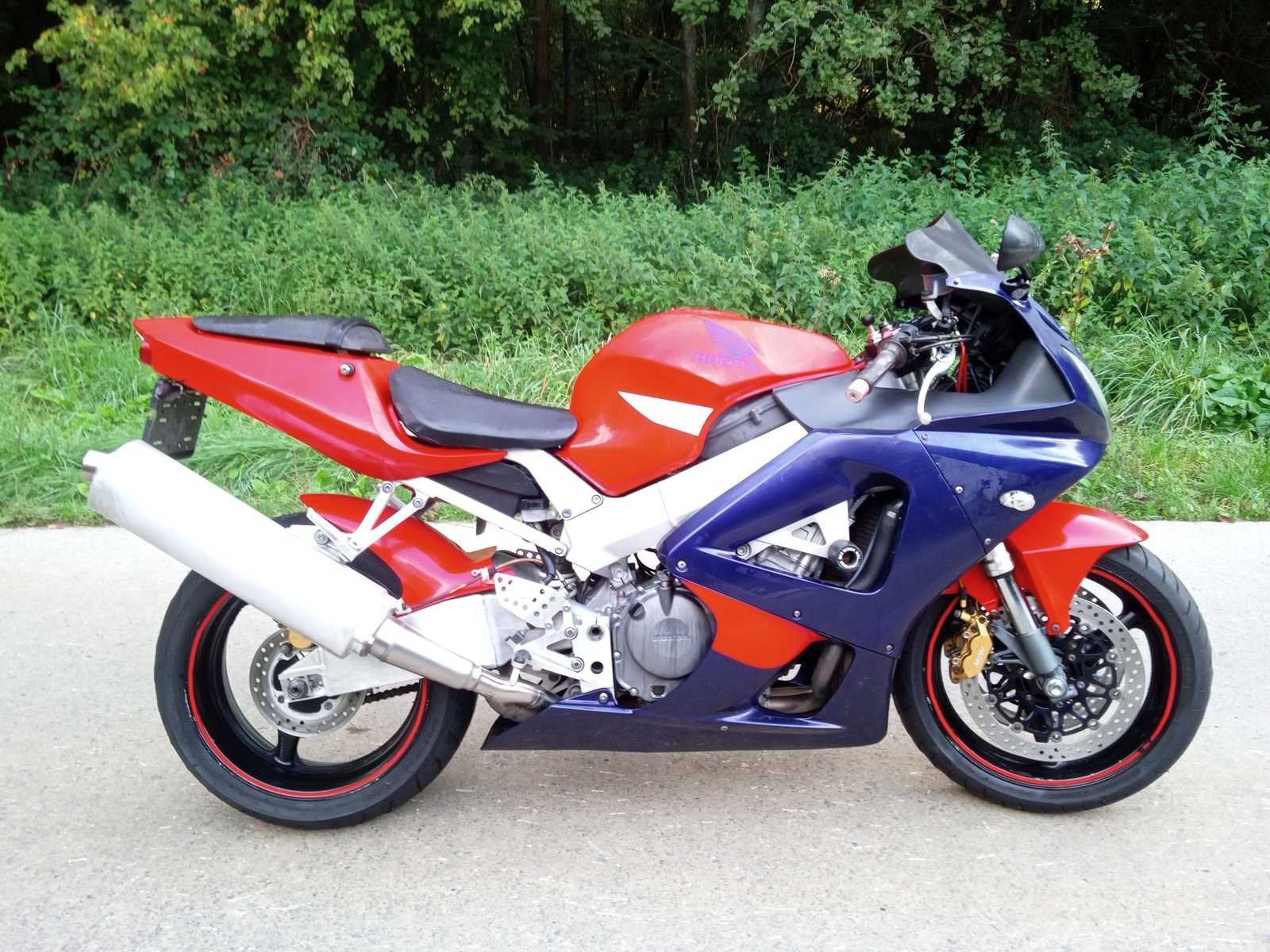 Honda - CBR 929 - Moto, Motos, Motos | Honda, Entreprise, Autre