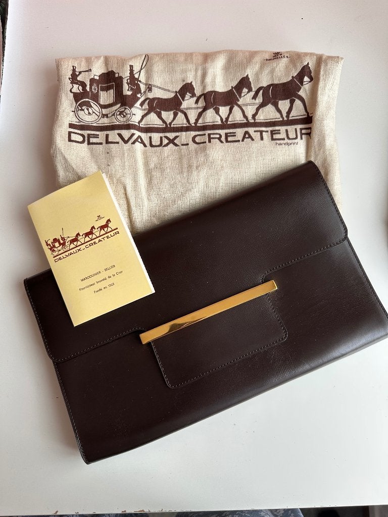 Pochette Delvaux en cuir full set, Bijoux, Sacs & Beauté, Sacs | Sacs Femme, Enlèvement ou Envoi, Neuf, Noir, Sac à main